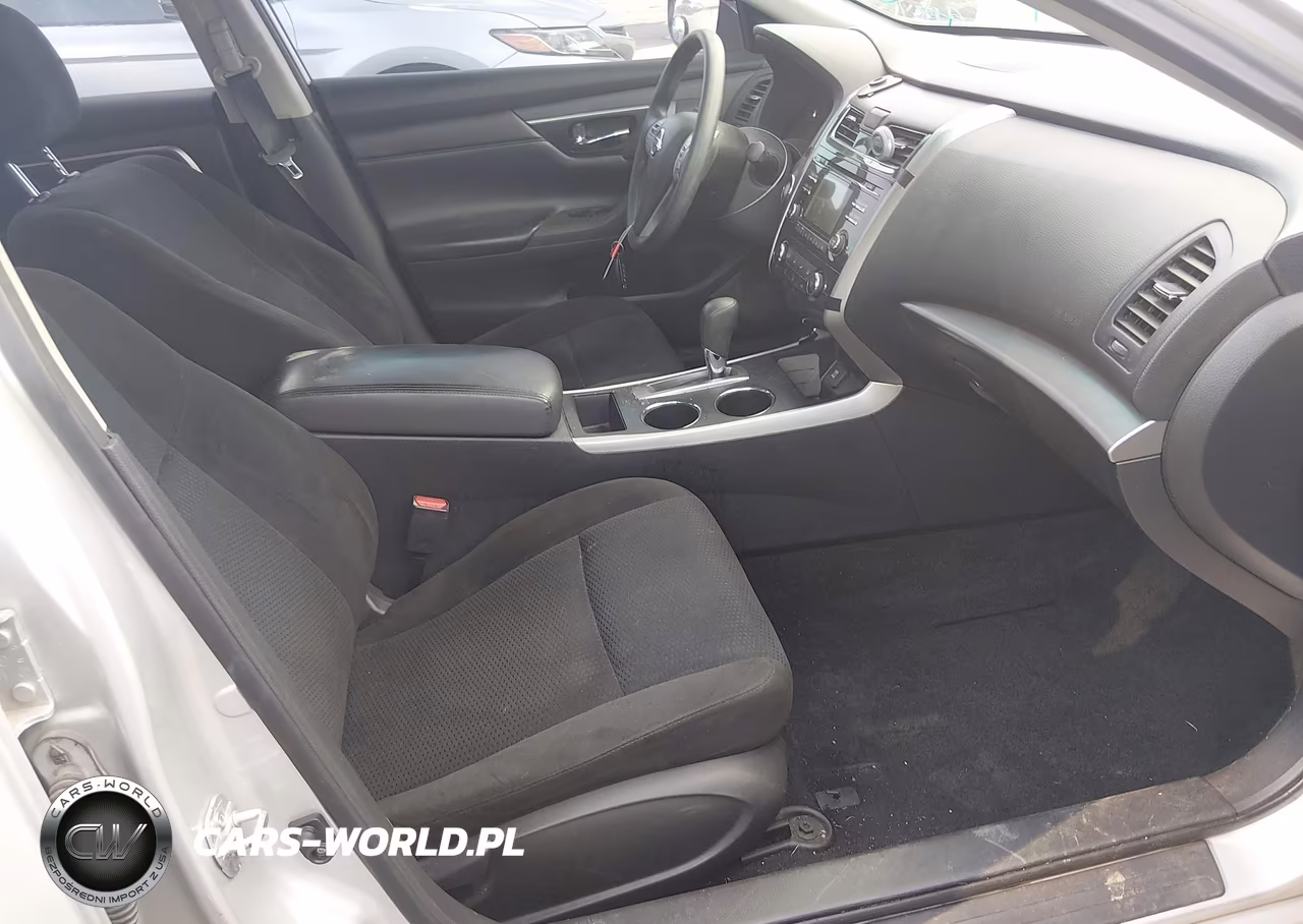 2015 Nissan Altima 2.5 S VIN:1N4AL3AP4FC570900 - 5