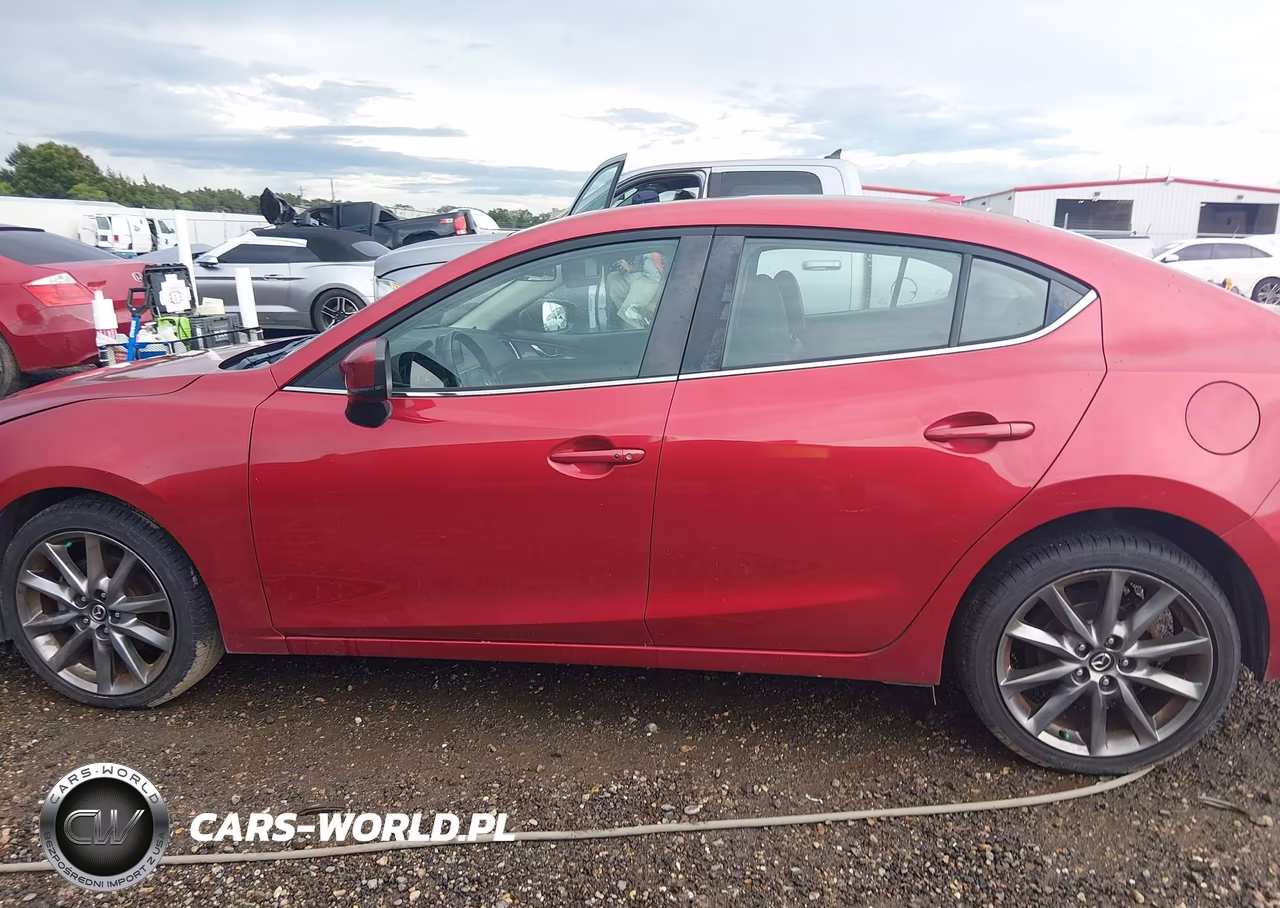 2018 Mazda Mazda3 Grand Touring VIN:3MZBN1W39JM169088 - 14