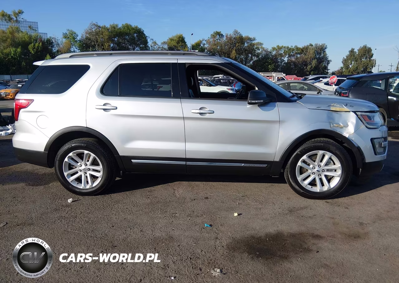 2017 Ford Explorer Xlt VIN:1FM5K7DH4HGC76981 - 13