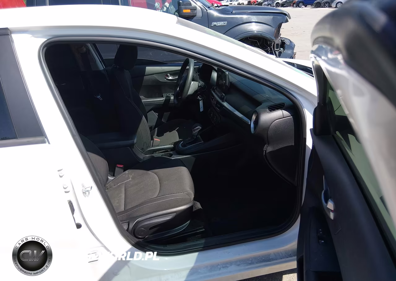 2021 Kia Forte Lxs VIN:3KPF24AD2ME269594 - 5