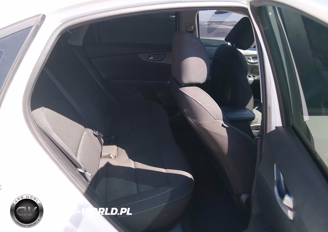 2021 Kia Forte Lxs VIN:3KPF24AD2ME269594 - 8