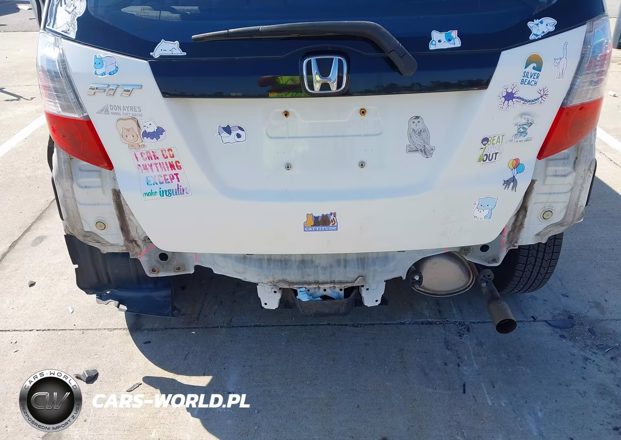 2013 Honda Fit VIN:JHMGE8H37DC050670 - 6
