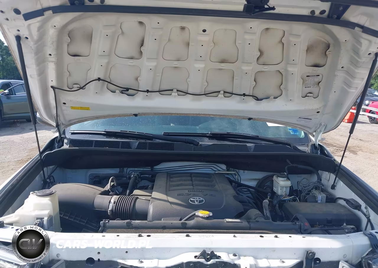 2014 Toyota Sequoia Sr5 5.7L V8 VIN:5TDBY5G10ES102576 - 10