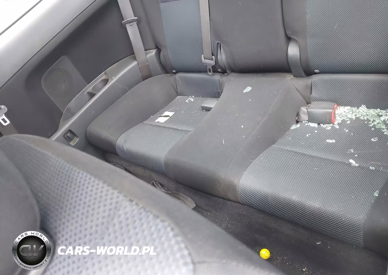 2007 Scion Tc VIN:JTKDE177270203471 - 8