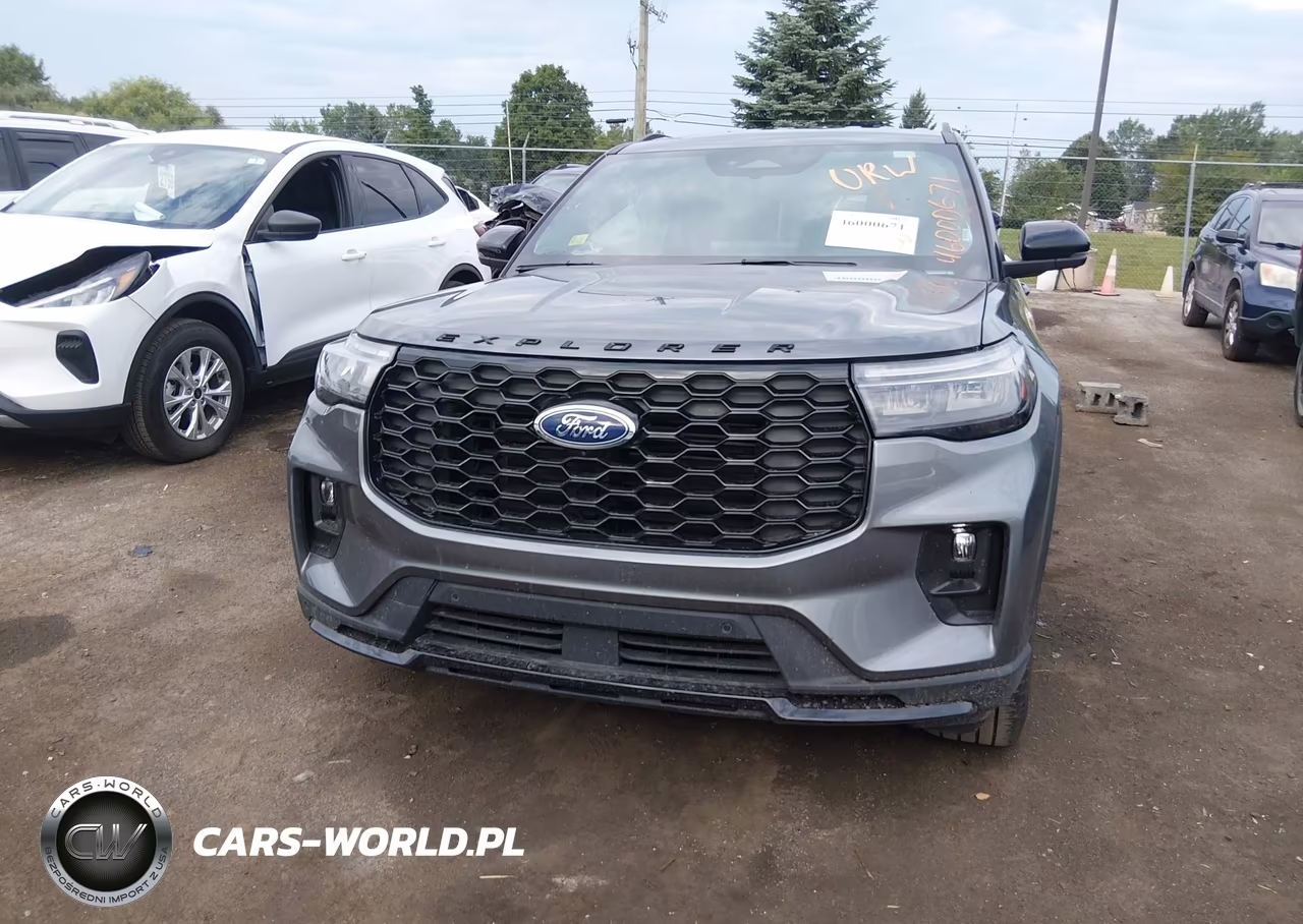 2025 Ford Explorer St-Line VIN:1FMUK8KH7SGB81942 - 12