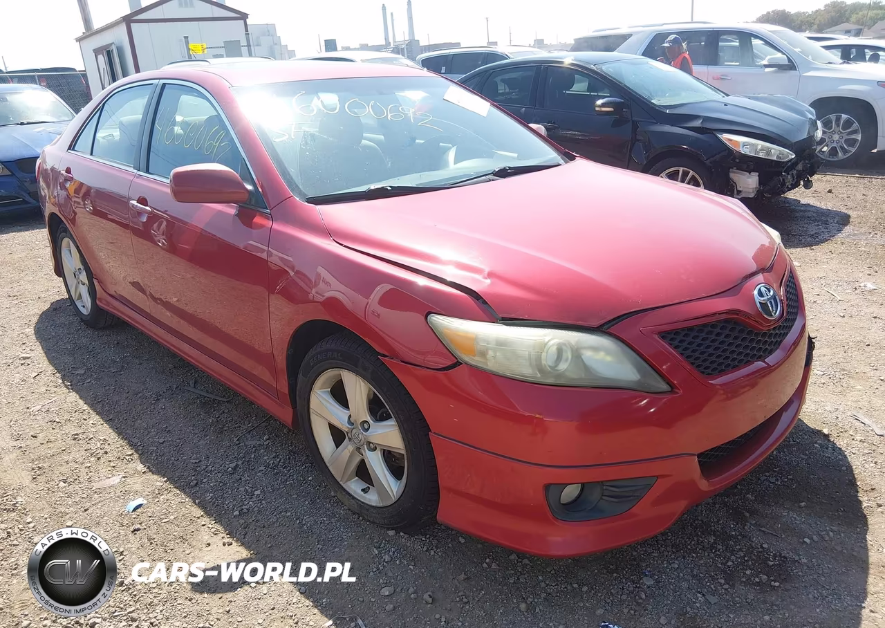 2011 Toyota Camry Se – zdjęcie 1 z 16