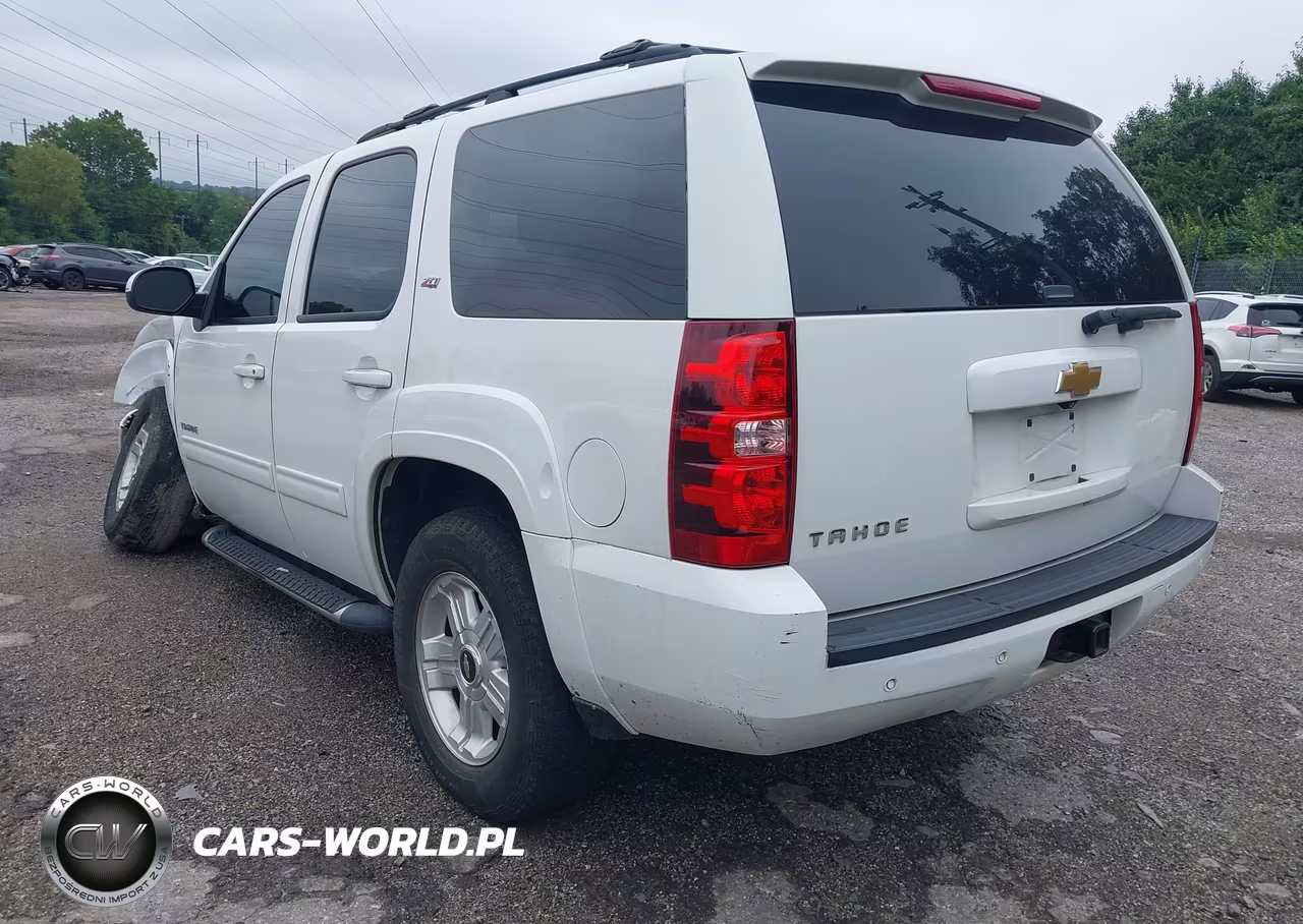 2013 Chevrolet Tahoe Lt VIN:1GNSKBE04DR196167 - 3