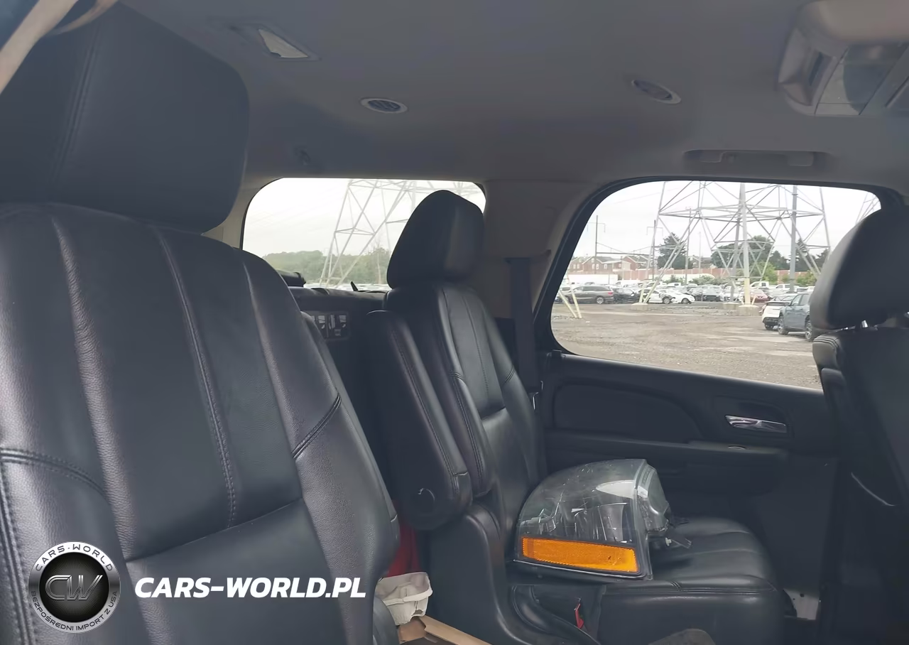 2013 Chevrolet Tahoe Lt VIN:1GNSKBE04DR196167 - 8