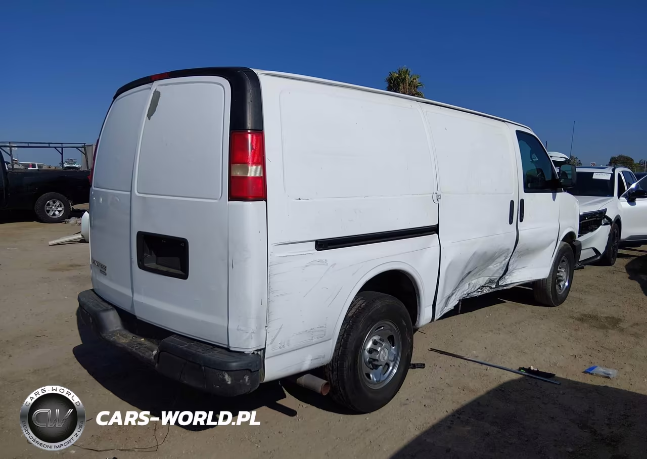 2012 Chevrolet Express 2500 Work Van VIN:1GCWGFCA9C1168182 - 4