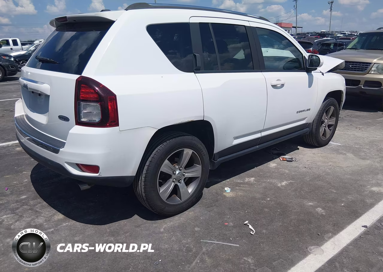 2016 Jeep Compass High Altitude Edition VIN:1C4NJDEB9GD793709 - 4