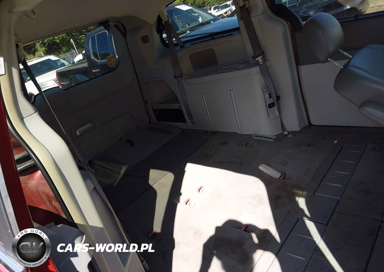 2010 Chrysler Town & Country Touring VIN:2A4RR5D13AR133334 - 8