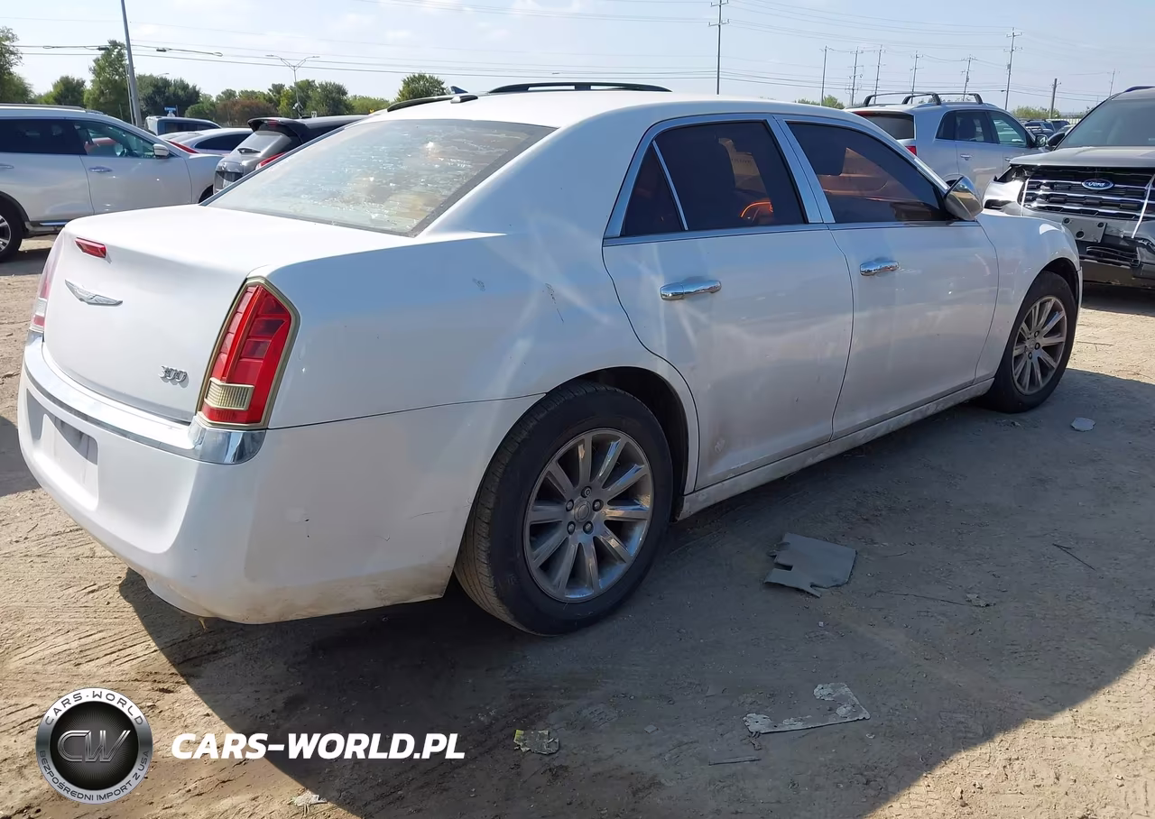 2011 Chrysler 300 Limited VIN:2C3CA5CG1BH583195 - 4