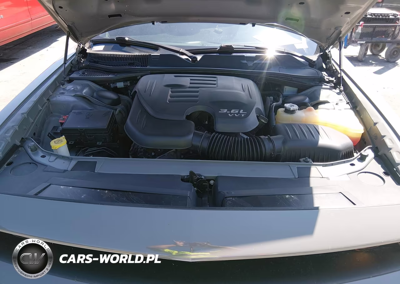 2018 Dodge Challenger Sxt VIN:2C3CDZAG1JH204518 - 10