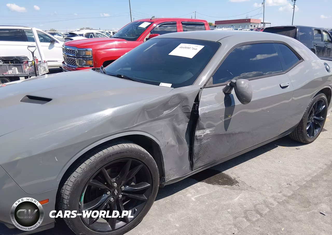 2018 Dodge Challenger Sxt VIN:2C3CDZAG1JH204518 - 6