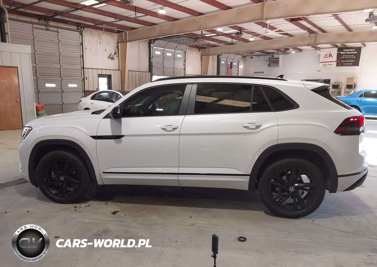 2025 Volkswagen Atlas Cross Sport 2.0T Sel R-Line Black VIN:1V2AE2CA4SC210008 - 14