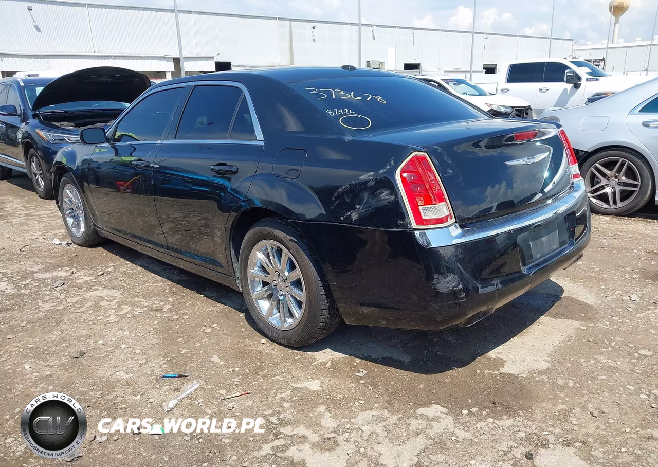 2014 Chrysler 300 VIN:2C3CCAAG9EH373678 - 3