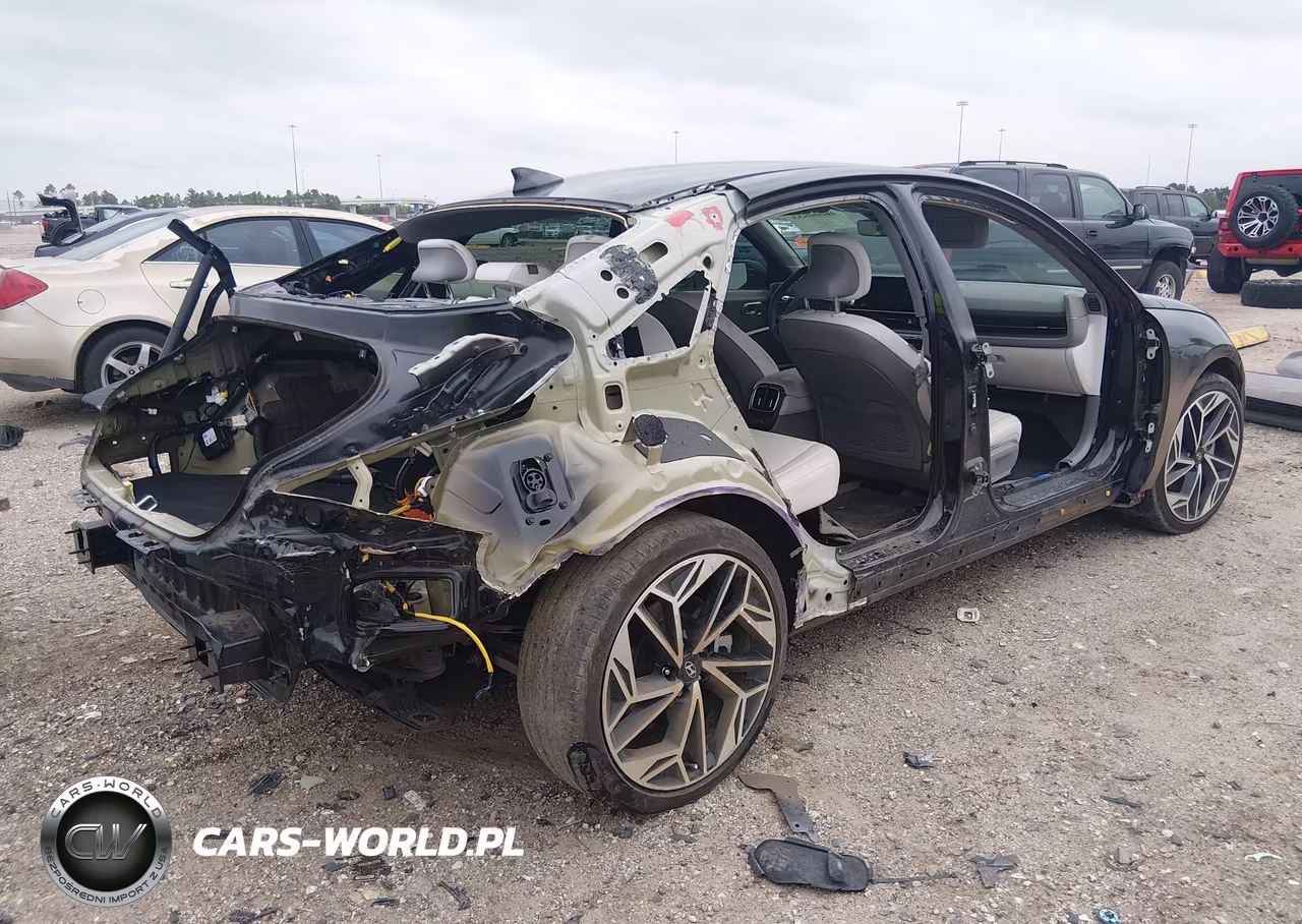 2025 Hyundai Ioniq 6 Sel VIN:KMHM34AA1SA095460 - 4