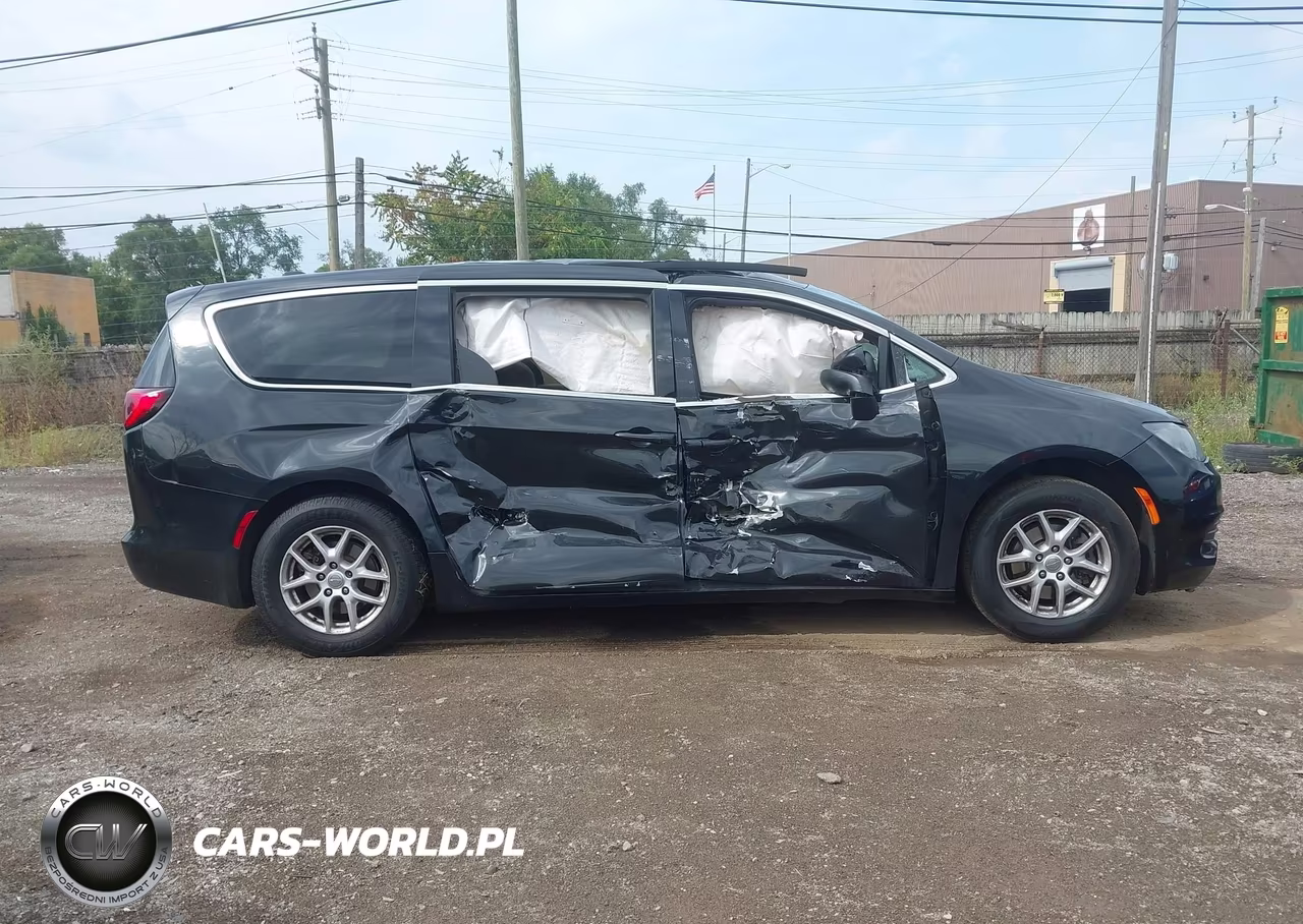 2019 Chrysler Pacifica Lx VIN:2C4RC1CG2KR627546 - 13