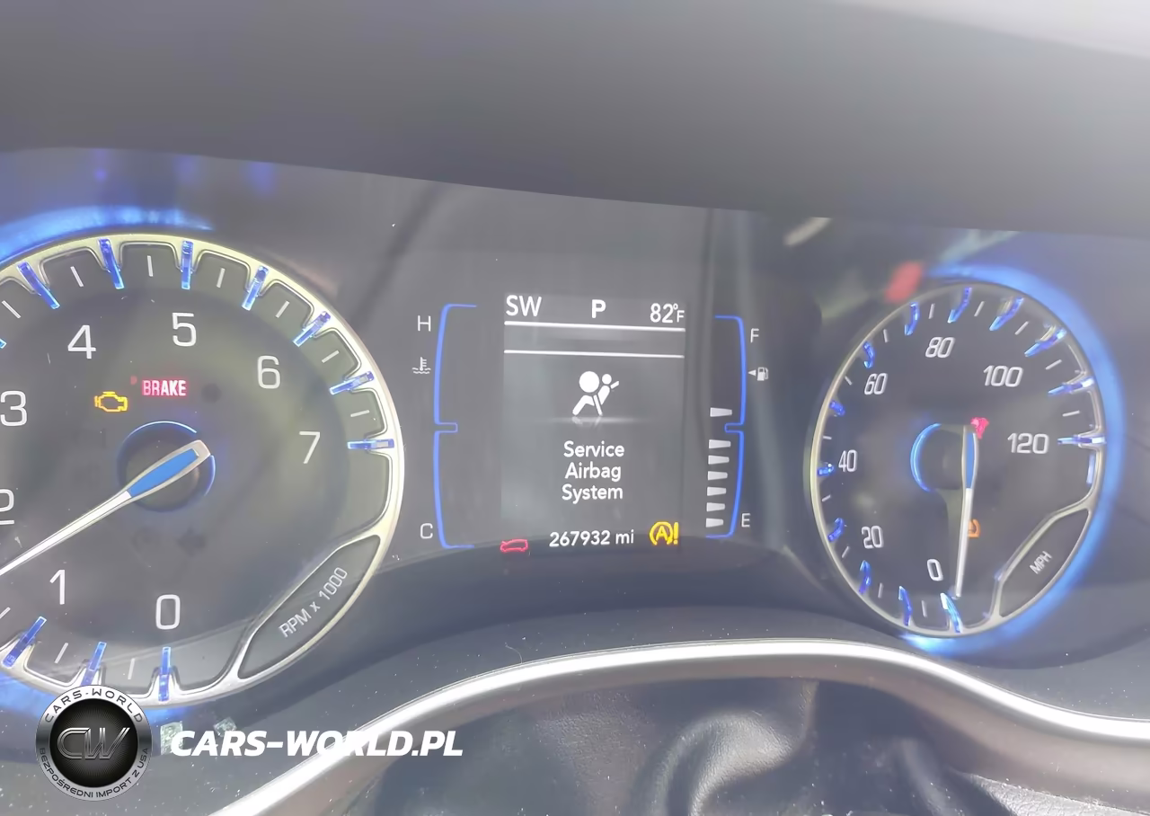 2019 Chrysler Pacifica Lx VIN:2C4RC1CG2KR627546 - 7