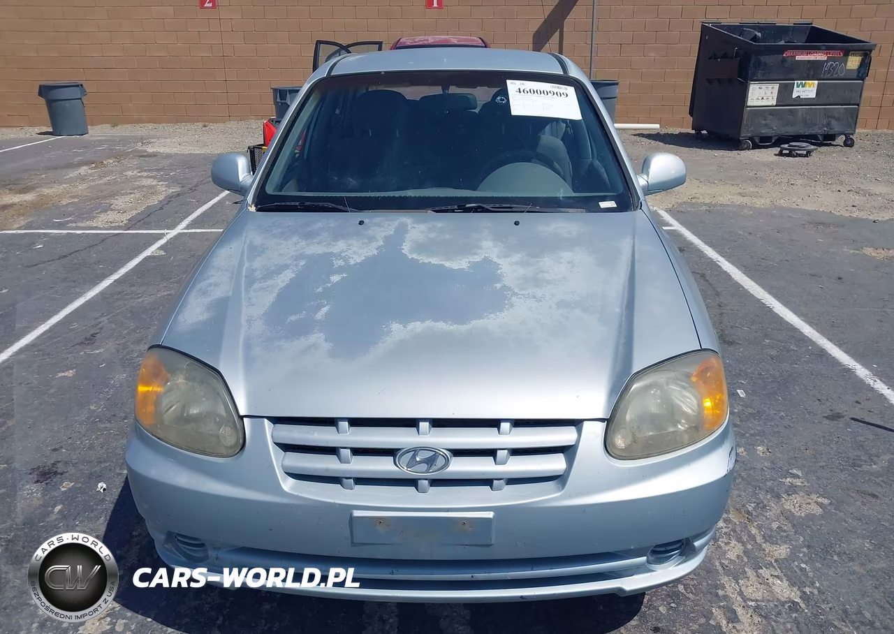 2005 Hyundai Accent Gls VIN:KMHCG45CX5U635886 - 6