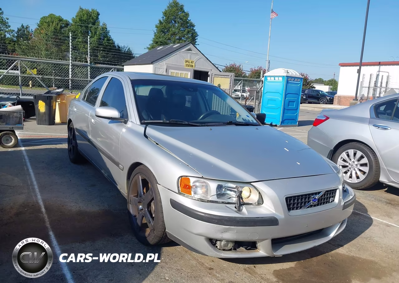 2004 Volvo S60 R
