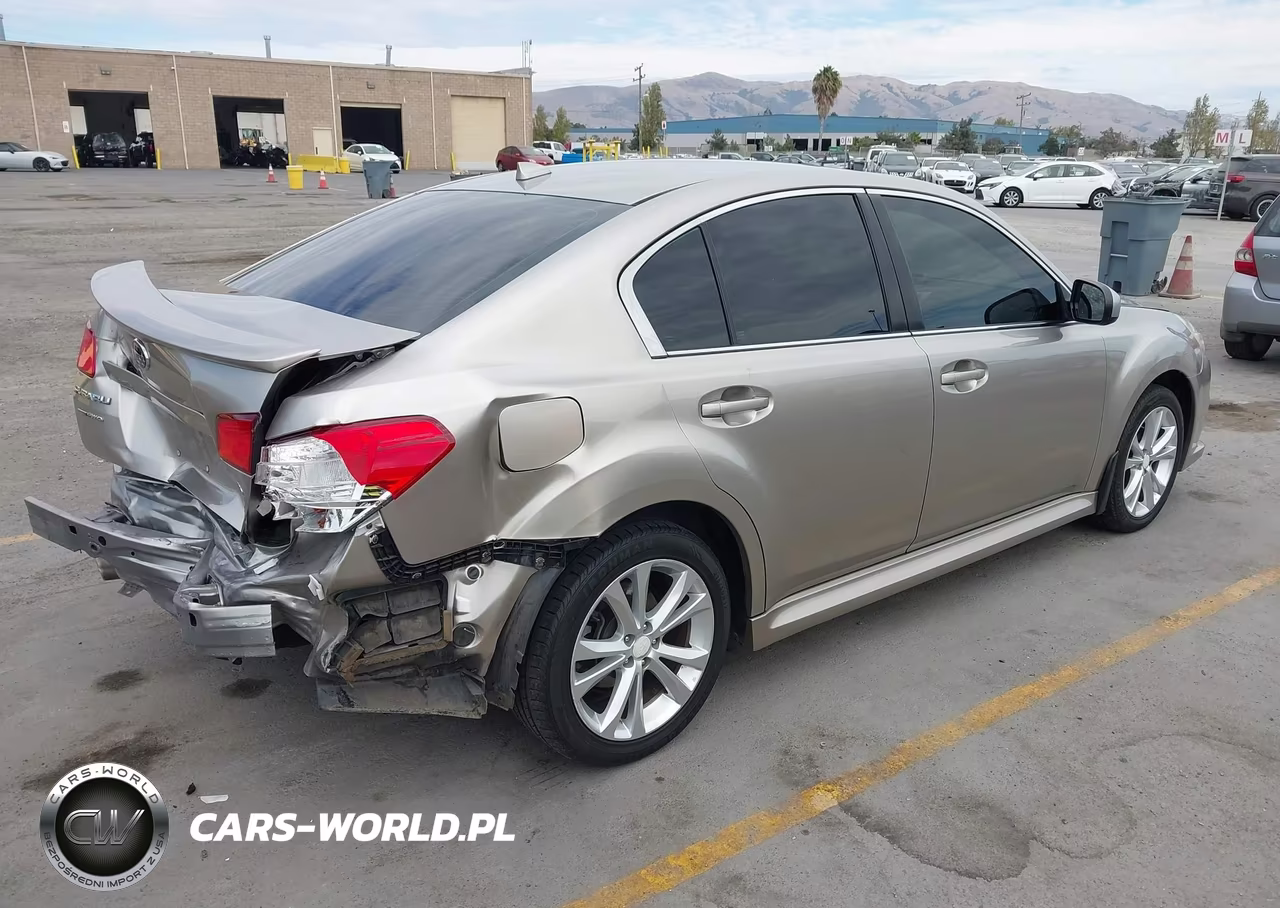 2014 Subaru Legacy 2.5I Premium VIN:4S3BMBC69E3036574 - 4