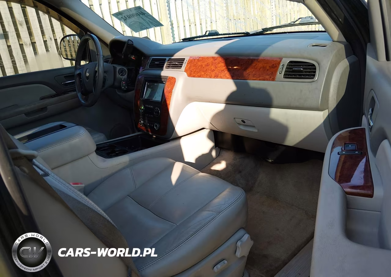2009 Chevrolet Suburban 1500 Lt2 VIN:1GNFK26329R233105 - 5