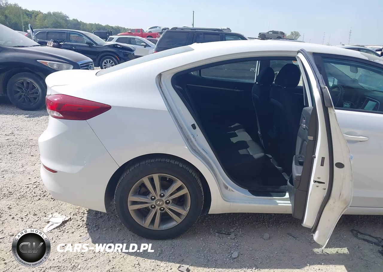 2018 Hyundai Elantra Sel VIN:5NPD84LF9JH342861 - 8