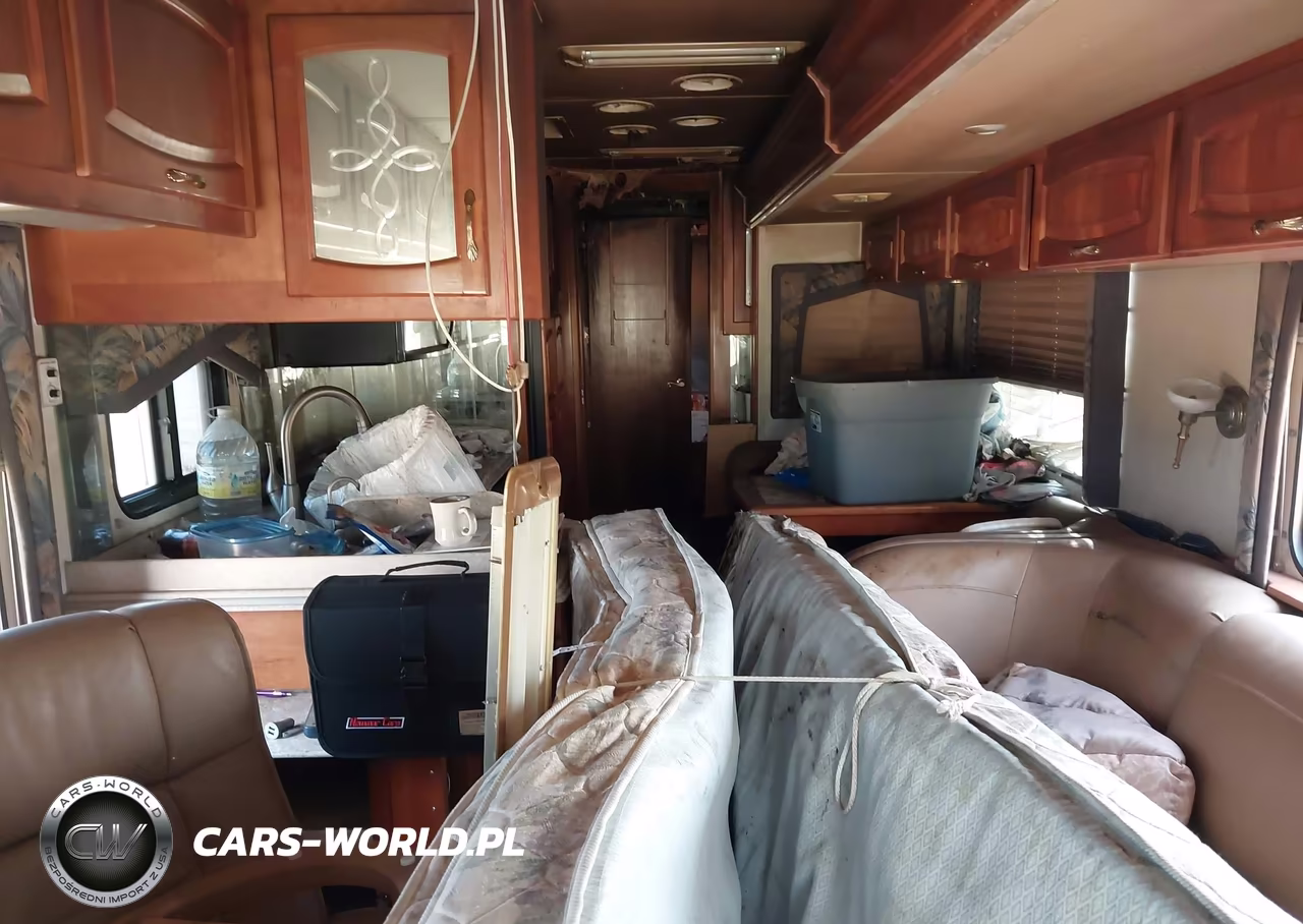 2004 Freightliner Chassis X Line Motor Home VIN:4UZABFCY14CM91889 - 8