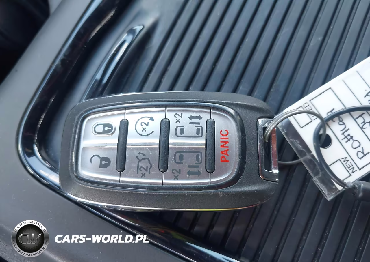 2024 Chrysler Pacifica Hybrid S Appearance Pkg VIN:2C4RC1S76RR160921 - 11