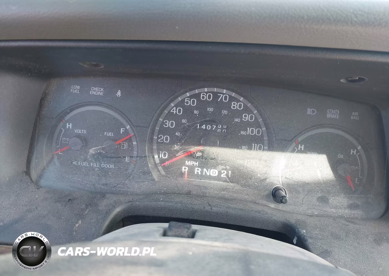 2005 Ford Crown Victoria VIN:2FAHP74W05X122104 - 14