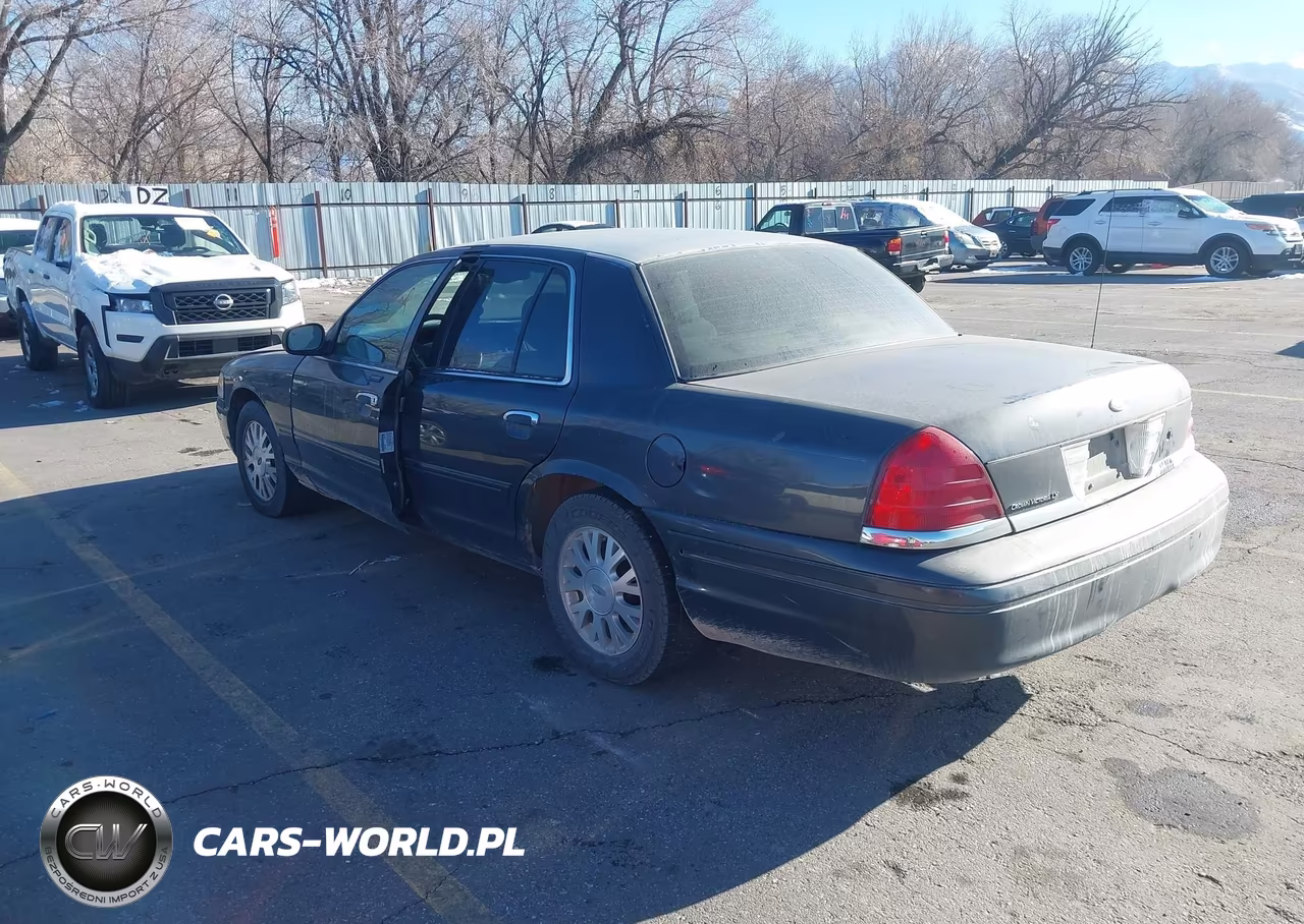 2005 Ford Crown Victoria VIN:2FAHP74W05X122104 - 3