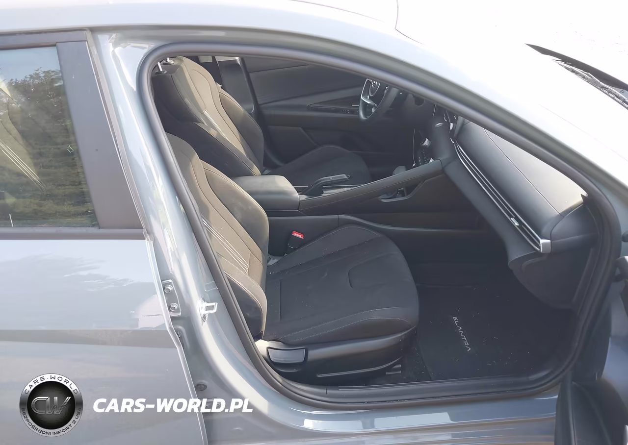 2021 Hyundai Elantra Sel VIN:KMHLM4AG9MU092966 - 5