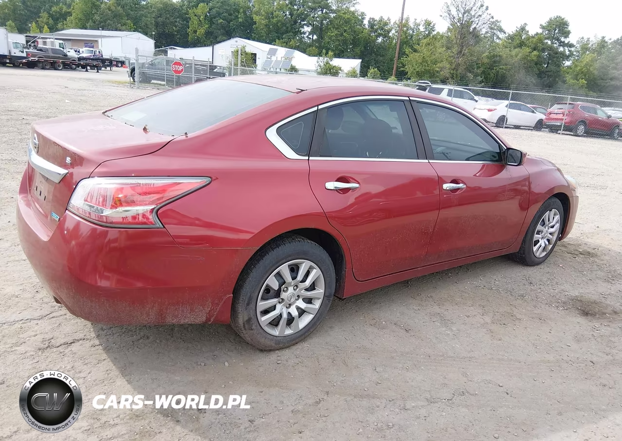 2014 Nissan Altima 2.5 S VIN:1N4AL3AP6EC163207 - 4