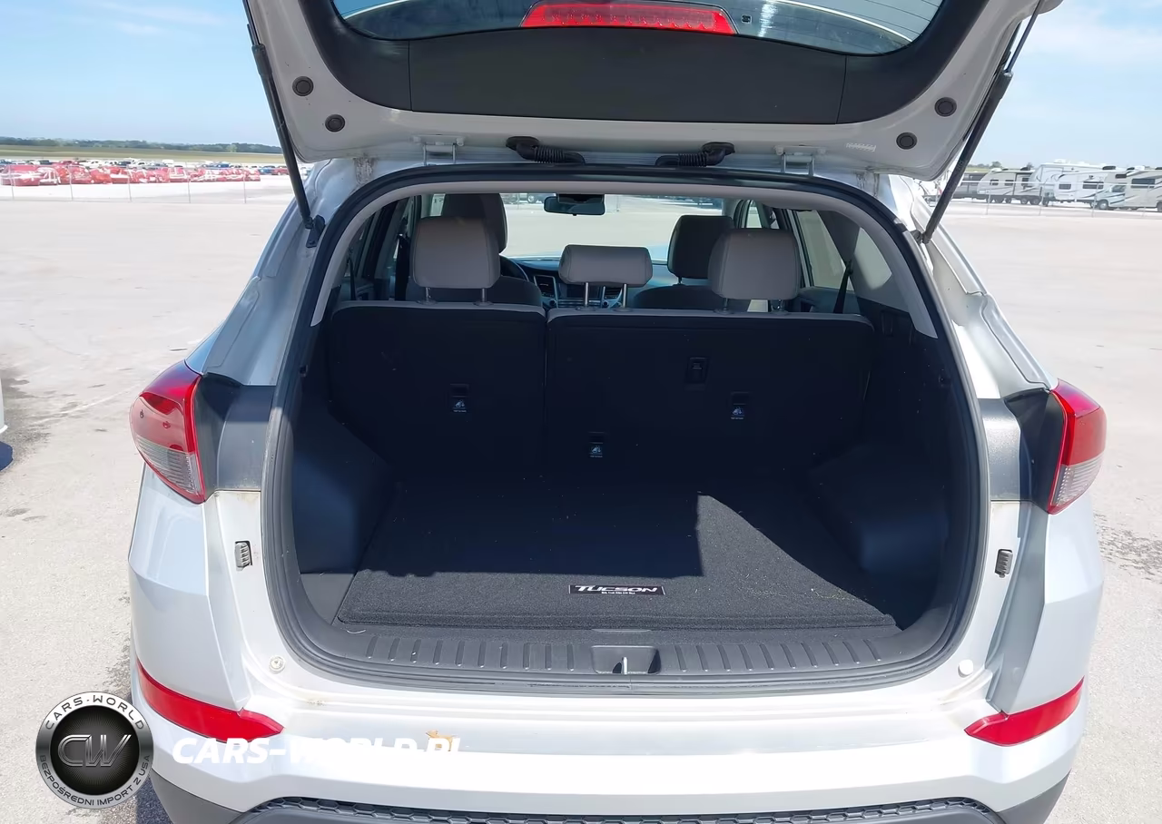2017 Hyundai Tucson Se VIN:KM8J23A43HU514829 - 18