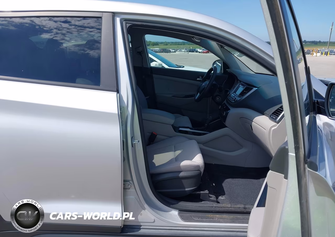2017 Hyundai Tucson Se VIN:KM8J23A43HU514829 - 5