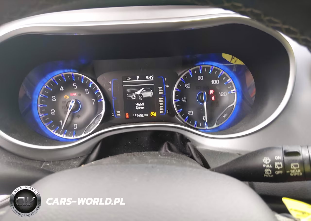 2018 Chrysler Pacifica Touring L VIN:2C4RC1BG8JR227541 - 7