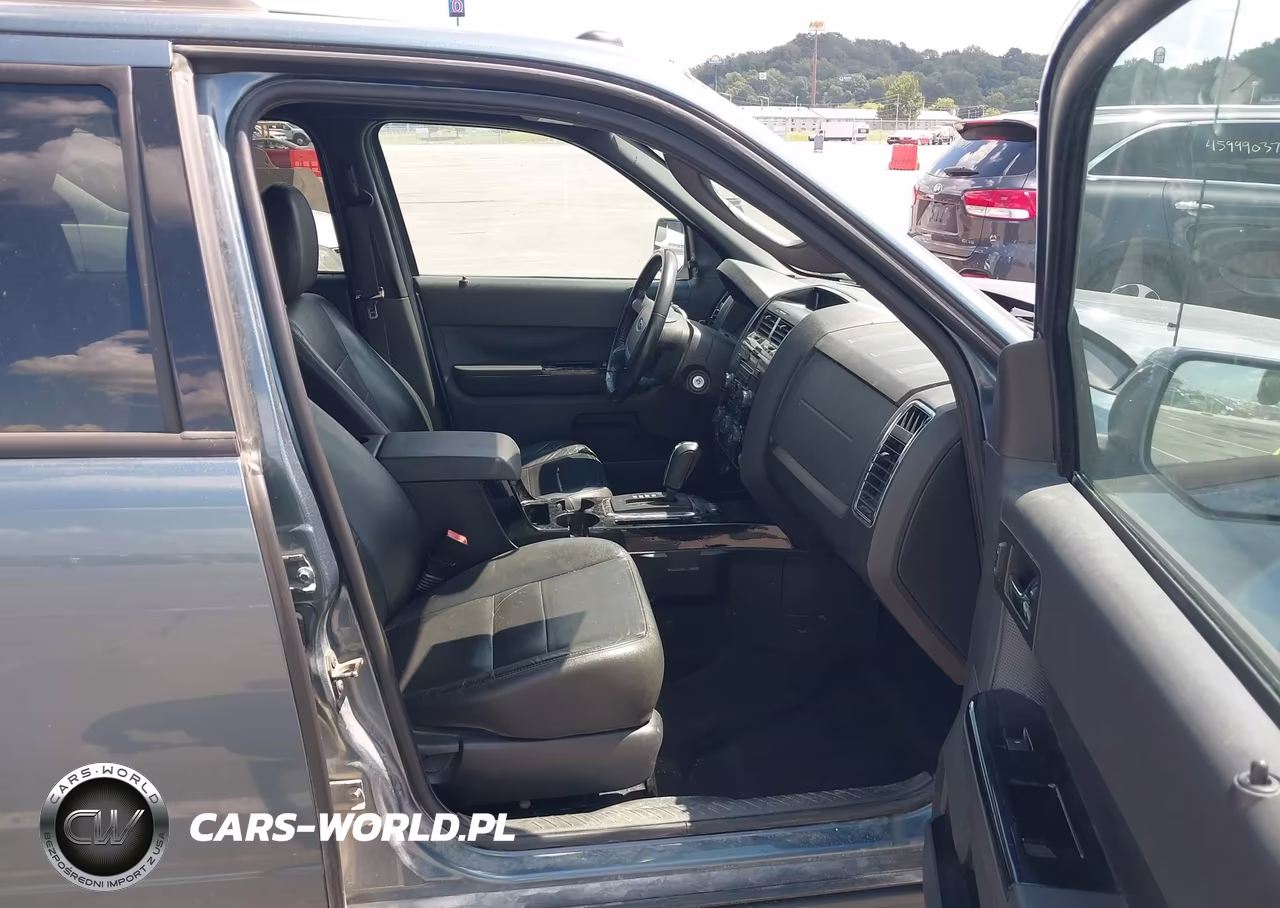 2010 Ford Escape Limited VIN:1FMCU0E73AKC63432 - 5