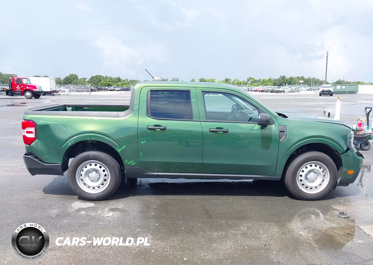 2025 Ford Maverick Xl VIN:3FTTW8A36SRA32103 - 13