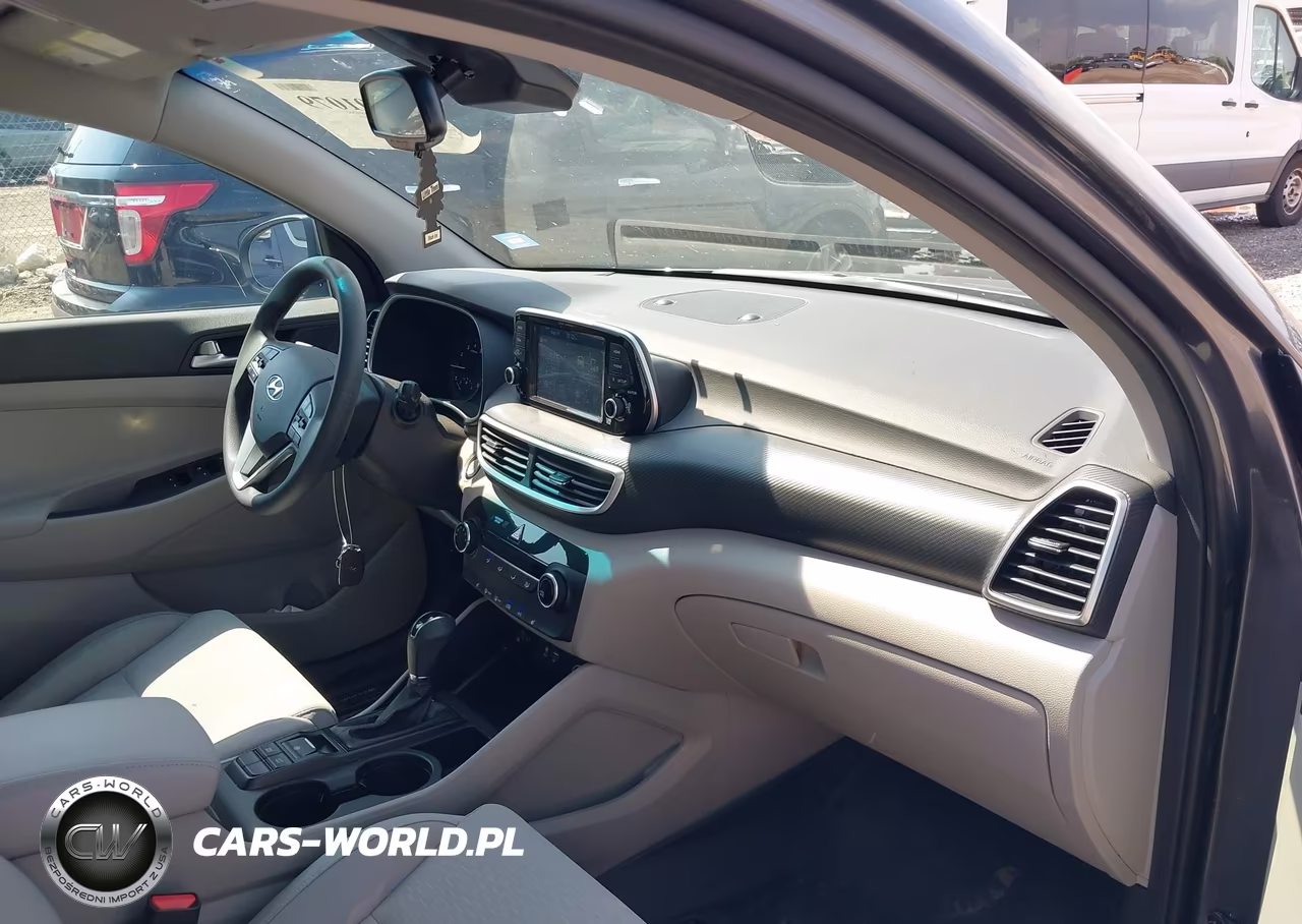 2021 Hyundai Tucson Value VIN:KM8J33A40MU382636 - 5