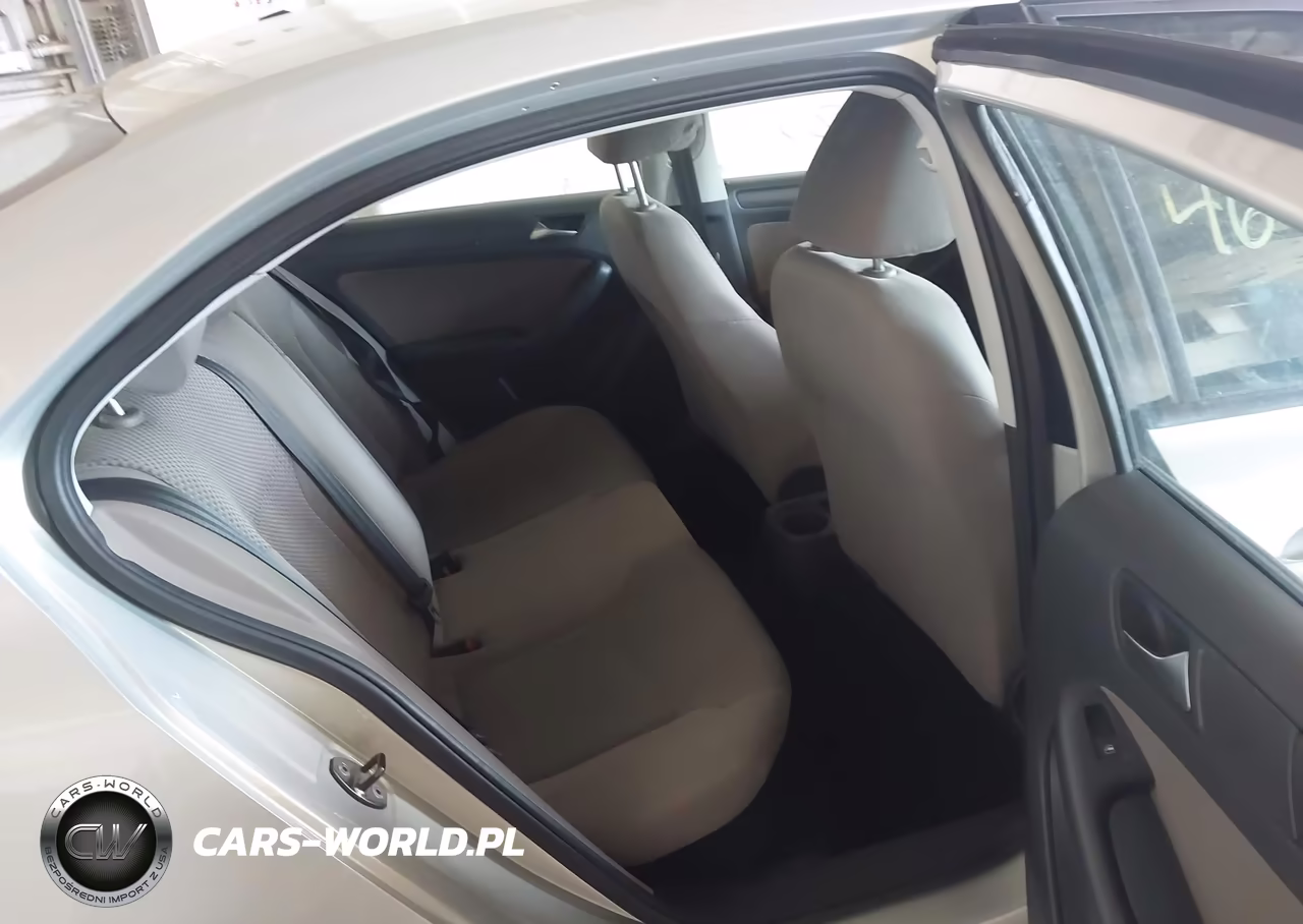 2012 Volkswagen Jetta 2.0L S VIN:3VW2K7AJ8CM329806 - 8