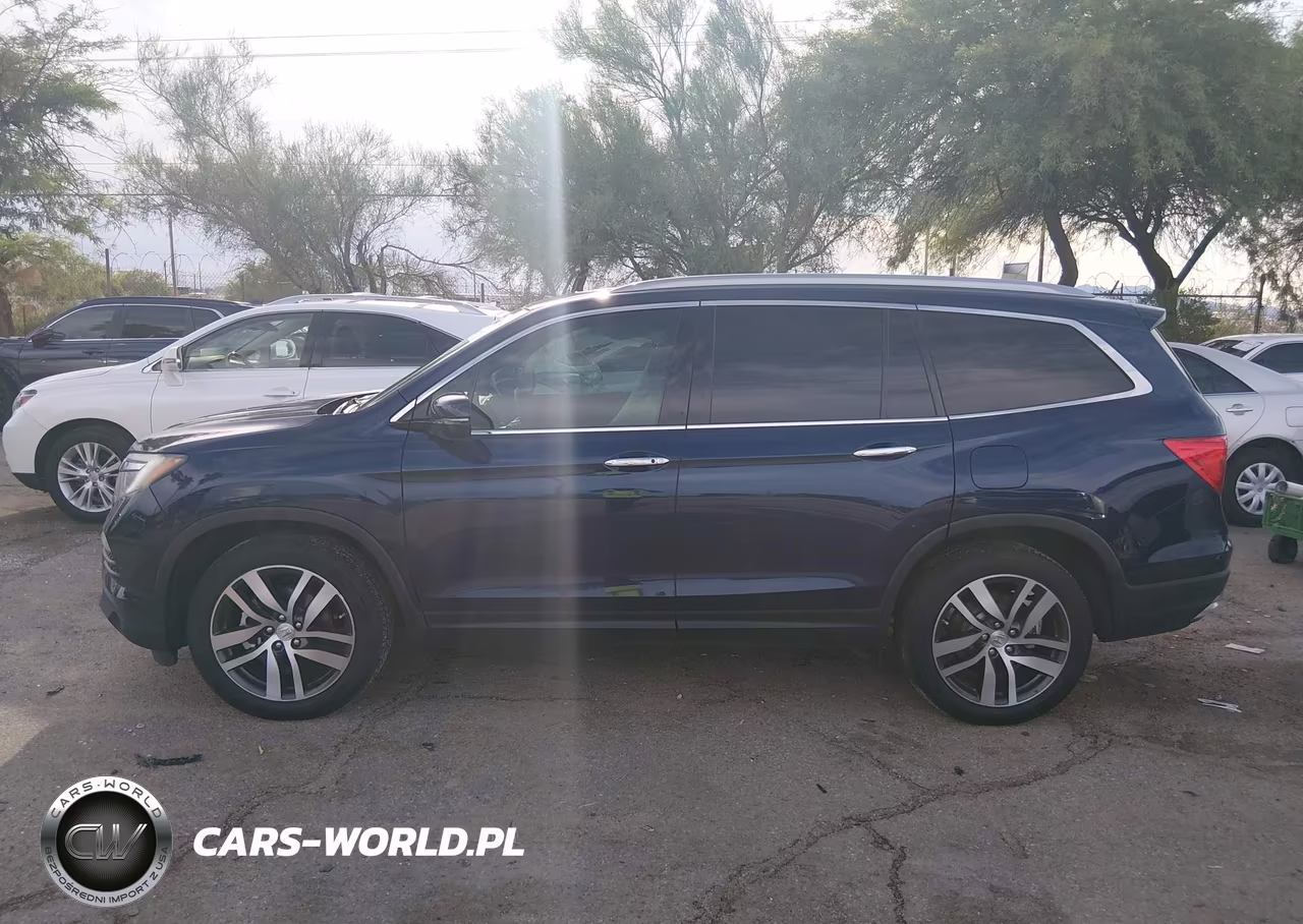 2016 Honda Pilot Touring VIN:5FNYF5H91GB010906 - 14