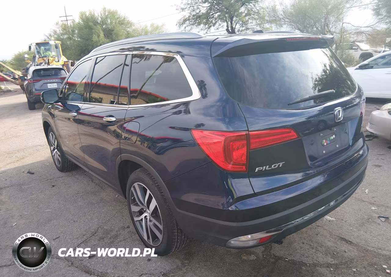 2016 Honda Pilot Touring VIN:5FNYF5H91GB010906 - 3