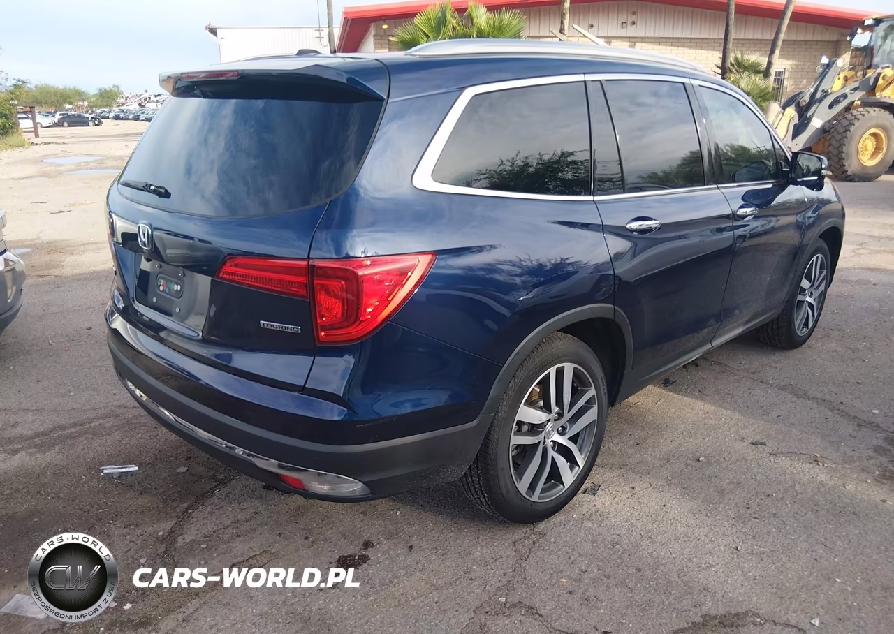 2016 Honda Pilot Touring VIN:5FNYF5H91GB010906 - 4