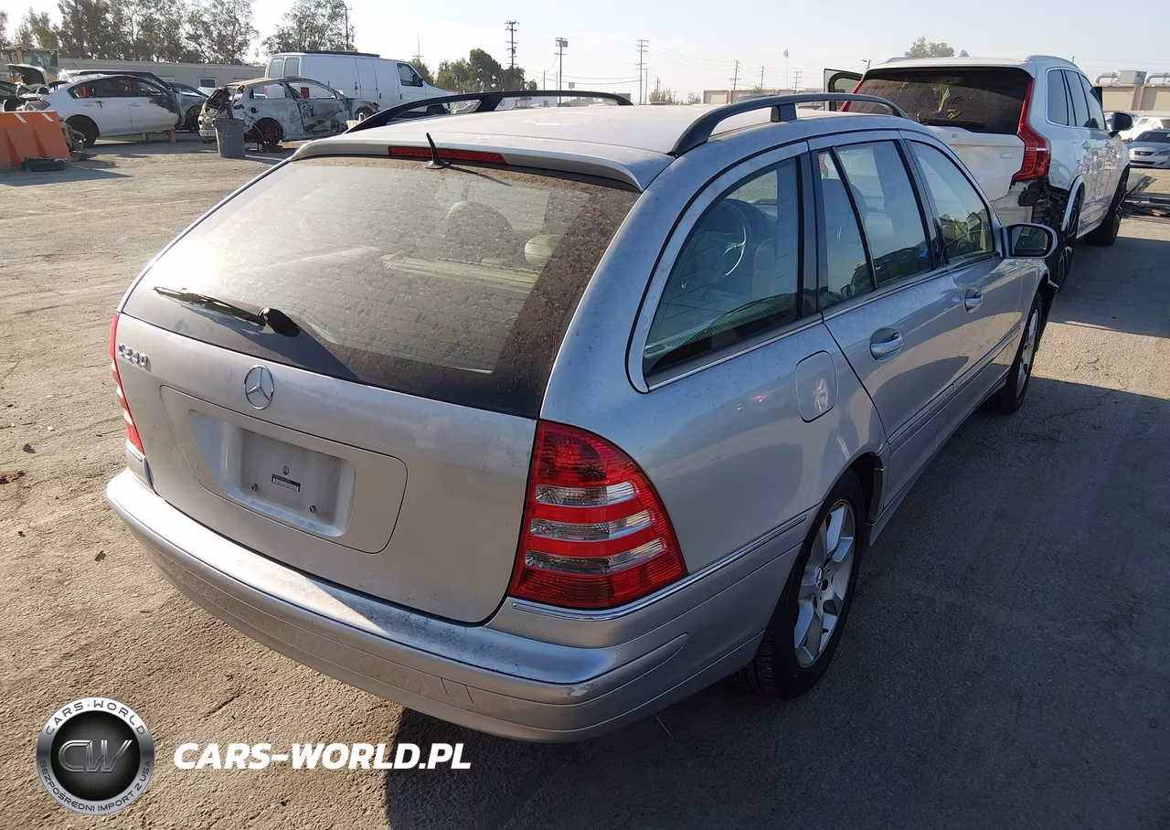 2005 Mercedes-Benz C 240 Luxury VIN:WDBRH61J65F653235 - 4