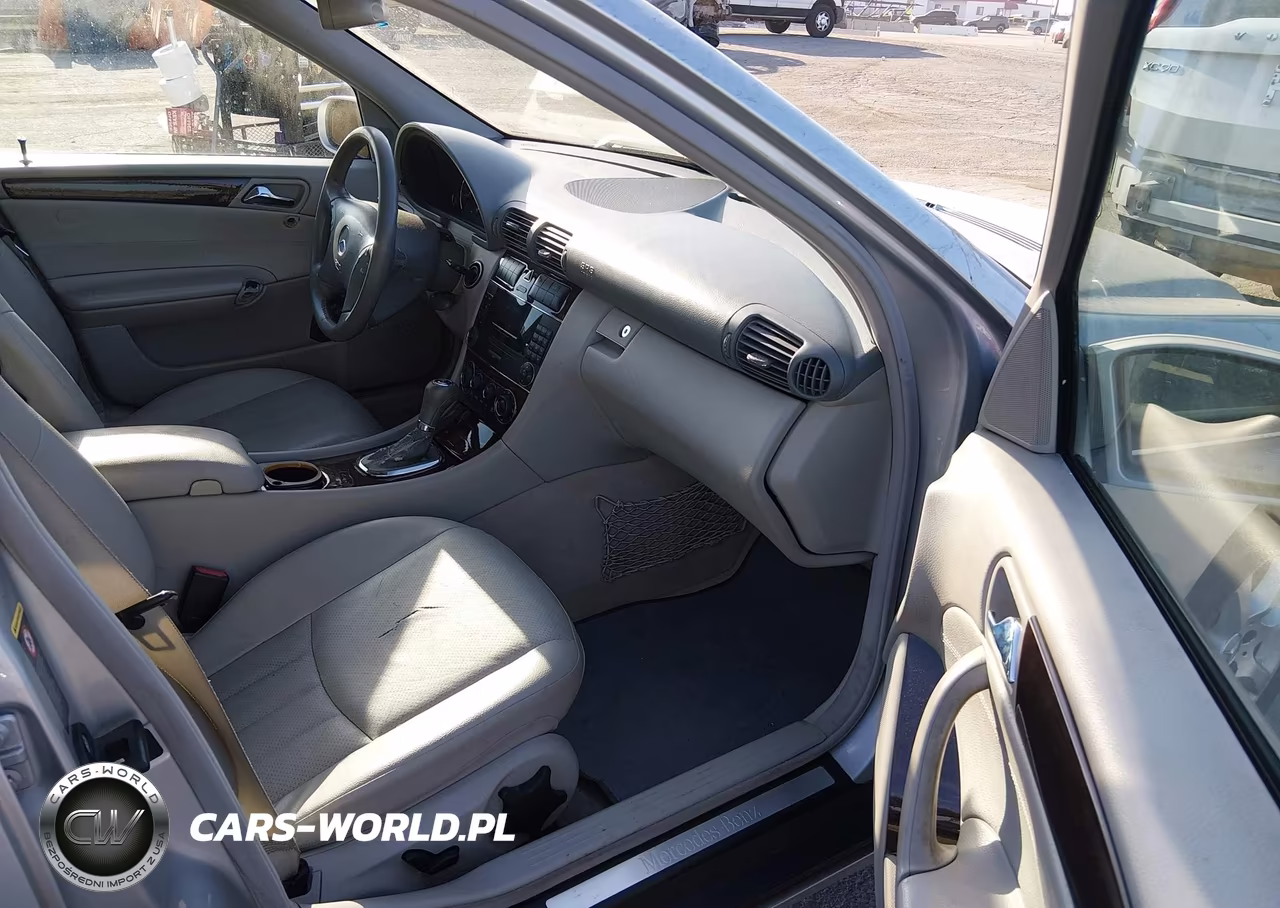 2005 Mercedes-Benz C 240 Luxury VIN:WDBRH61J65F653235 - 5
