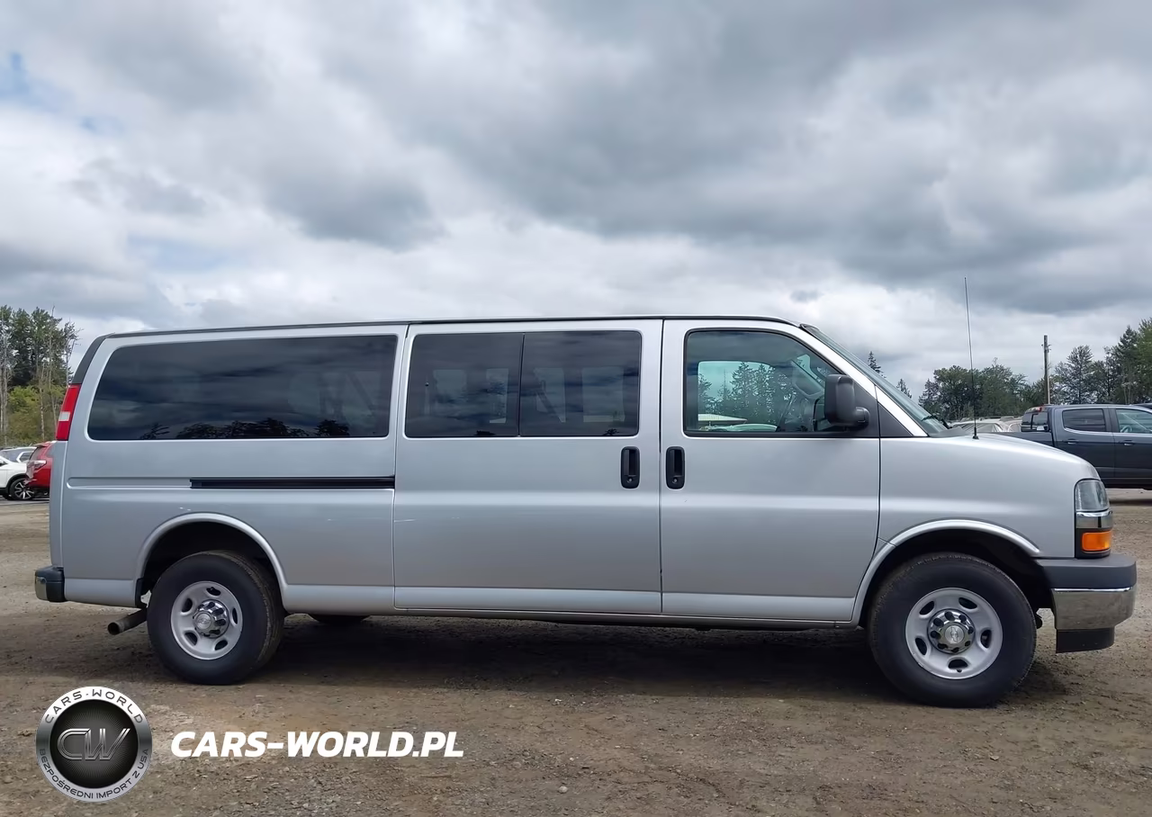 2017 Chevrolet Express 3500 Lt VIN:1GAZGPFF1H1293459 - 13