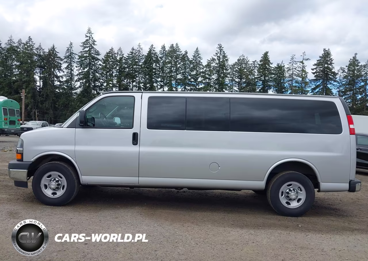 2017 Chevrolet Express 3500 Lt VIN:1GAZGPFF1H1293459 - 14