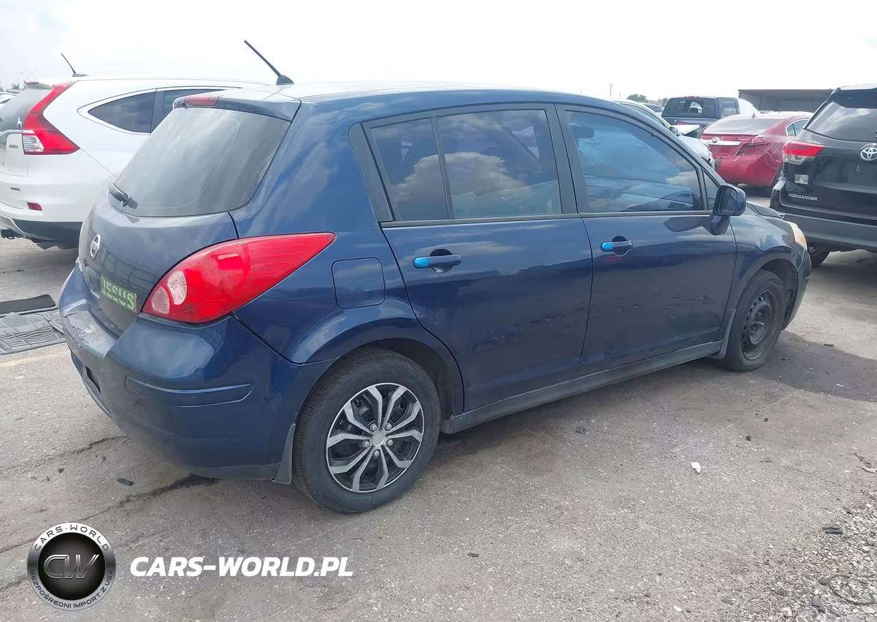 2009 Nissan Versa 1.8S VIN:3N1BC13EX9L354012 - 4