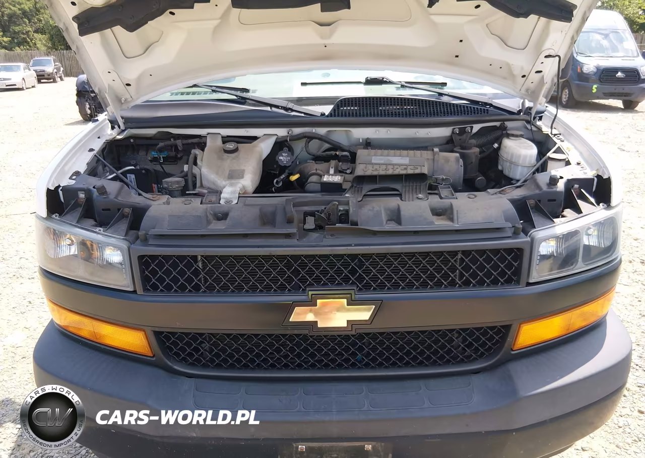 2019 Chevrolet Express 3500 Work Van VIN:1GCZGGFG2K1245704 - 10